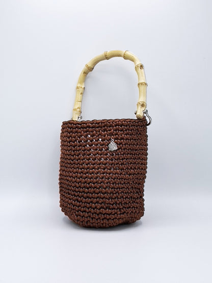 Bolsos de seda con asas de bambú