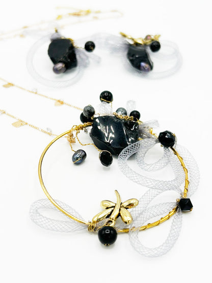 Collar y pendientes en turmalina negra
